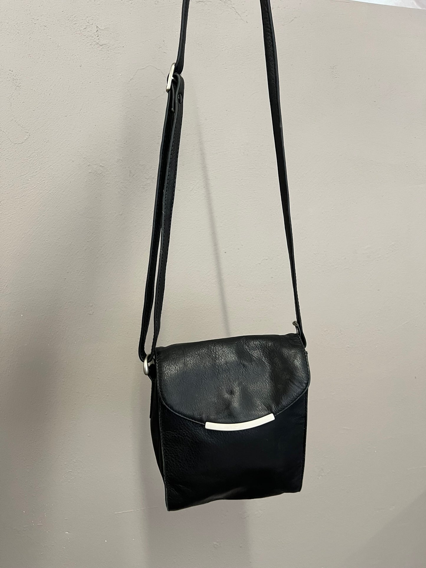 Vintage Black Crossbody Bag Soft Leather Shoulder Bag Minimalist