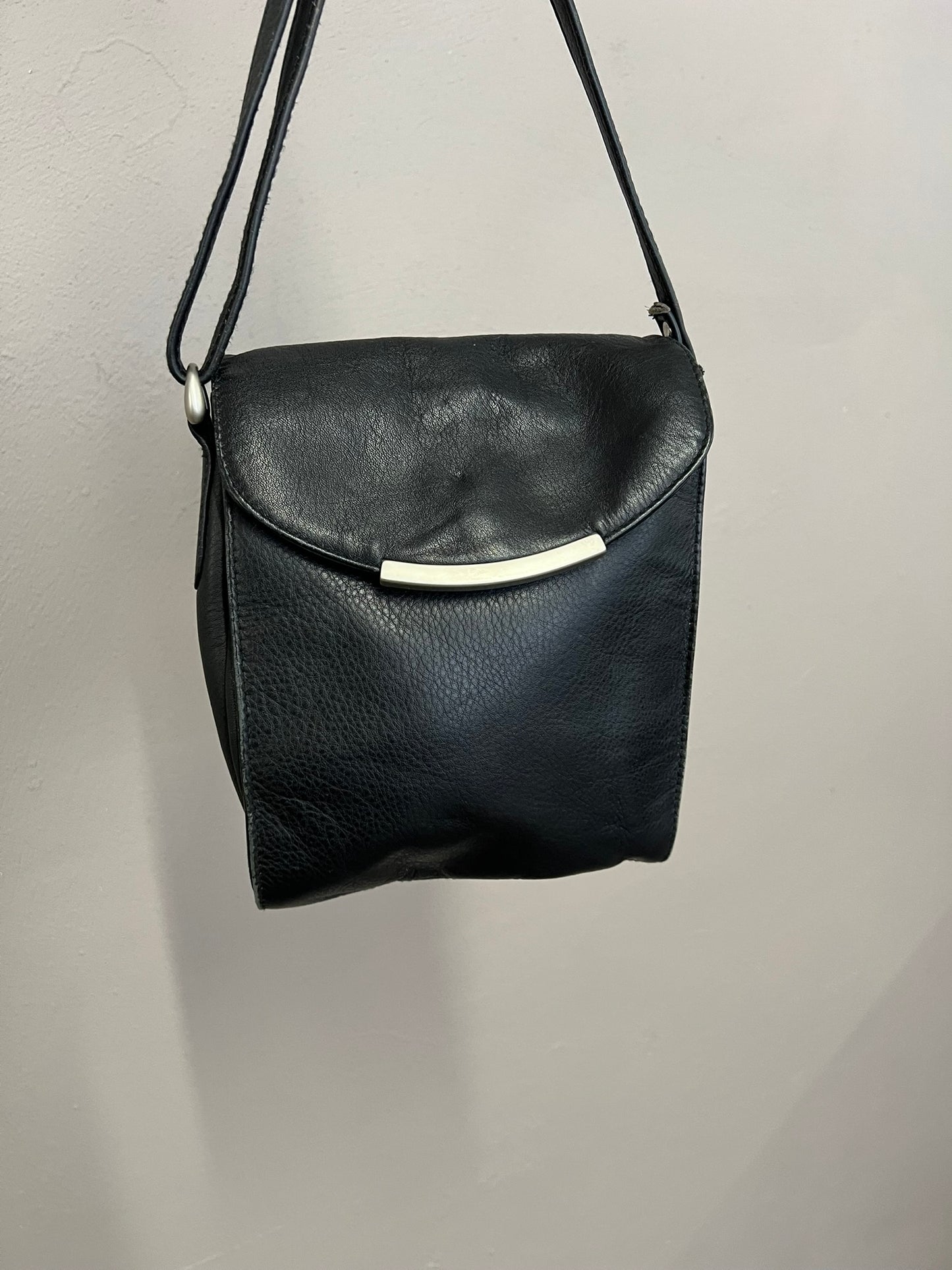 Vintage Black Crossbody Bag Soft Leather Shoulder Bag Minimalist