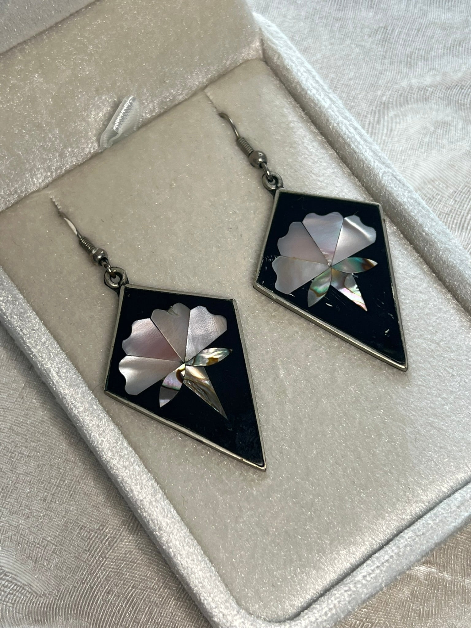 Vintage Alpaca Mexico Dangling Inlay Earrings Mother of Pearl Floral Design