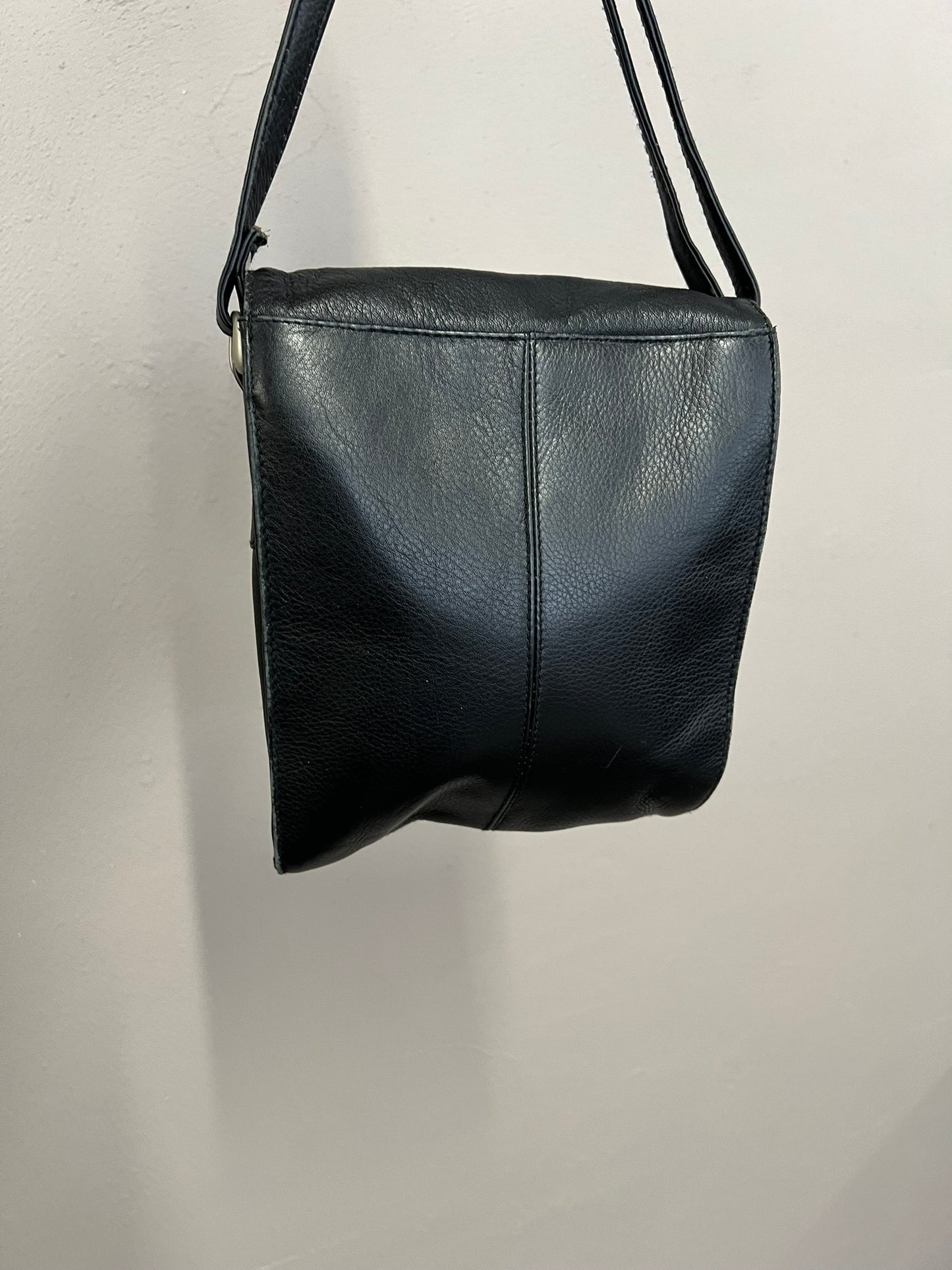 Vintage Black Crossbody Bag Soft Leather Shoulder Bag Minimalist