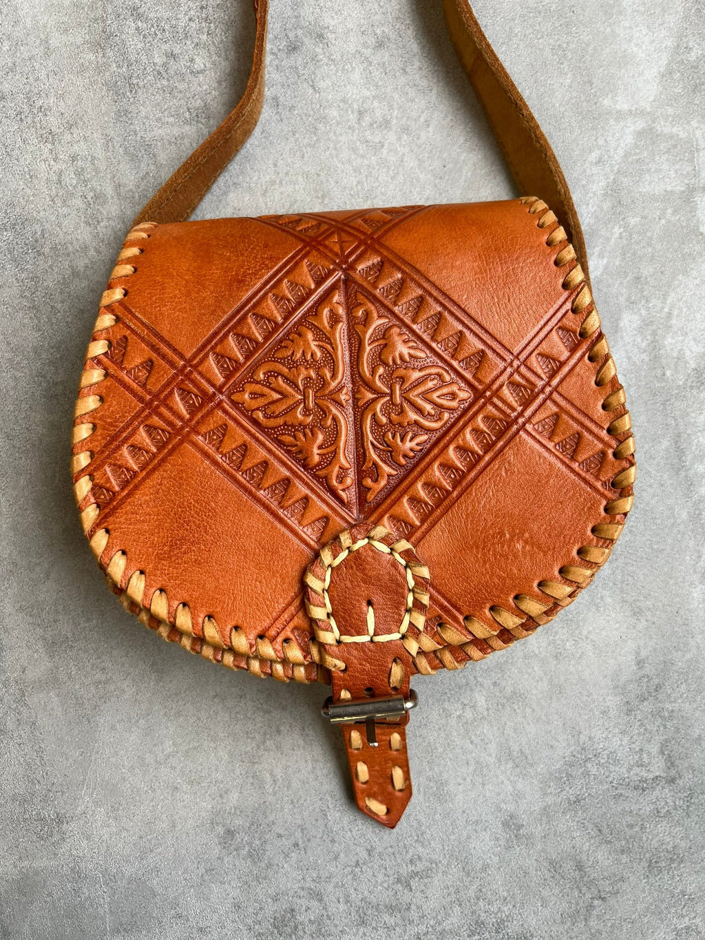 Vintage Tooled Leather Saddle Bag Tan Handcrafted Genuine Leather Shoulder Bag Adjustable Strap Western Saddle Bag