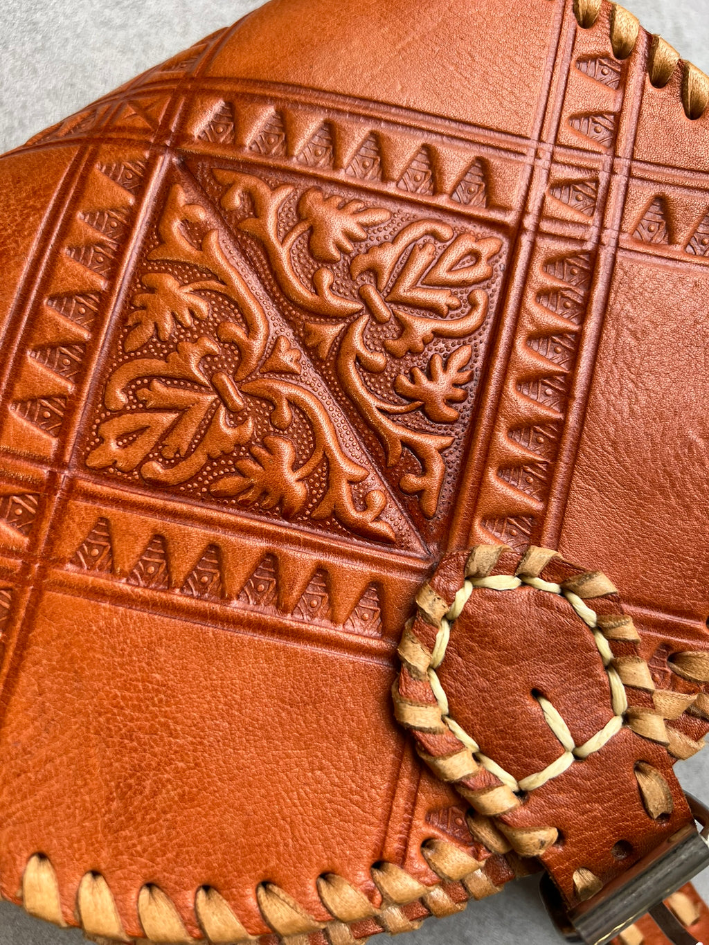 Vintage Tooled Leather Saddle Bag Tan Handcrafted Genuine Leather Shoulder Bag Adjustable Strap Western Saddle Bag