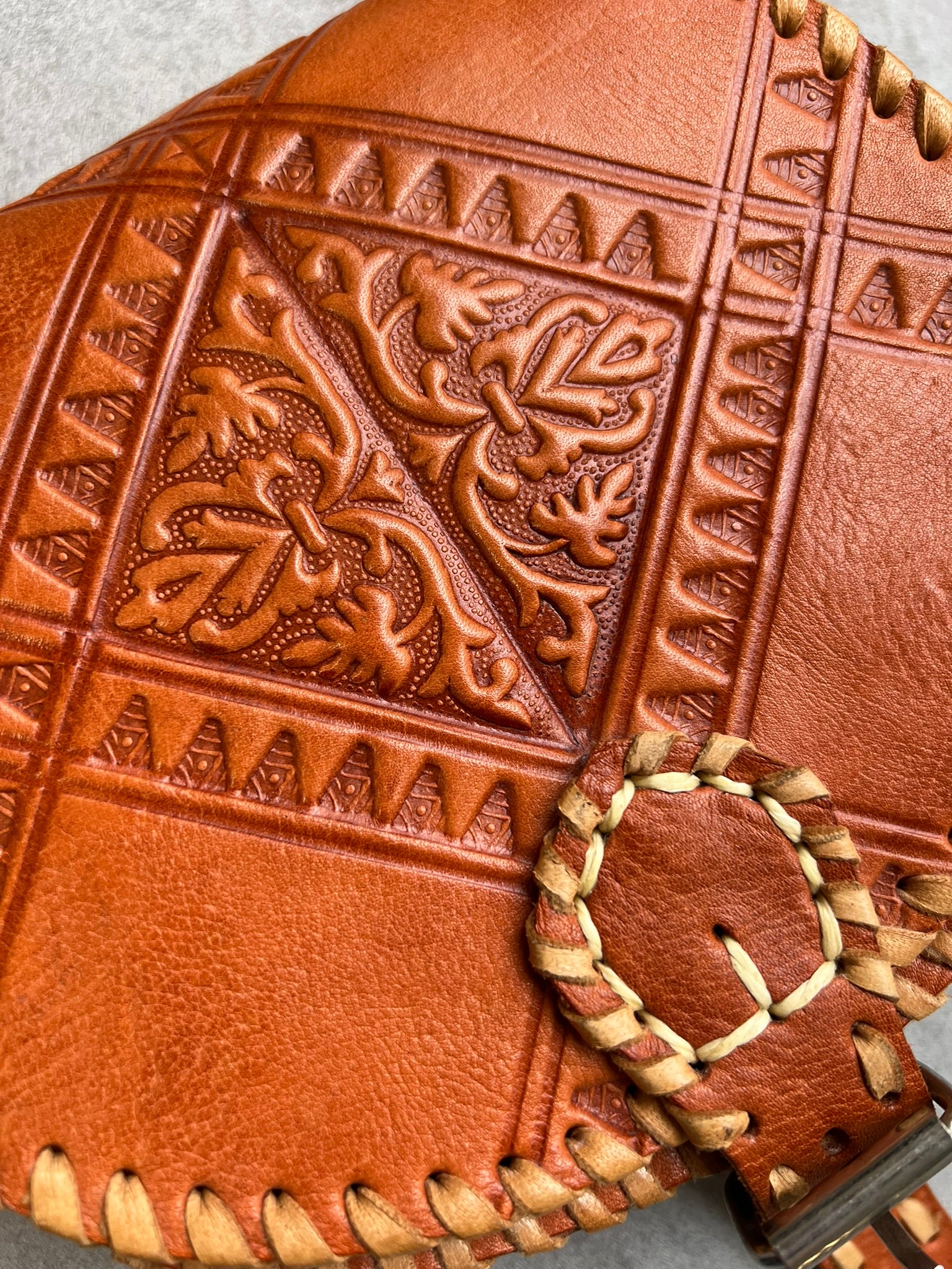 Vintage Tooled Leather Saddle Bag Tan Handcrafted Genuine Leather Shoulder Bag Adjustable Strap Western Saddle Bag