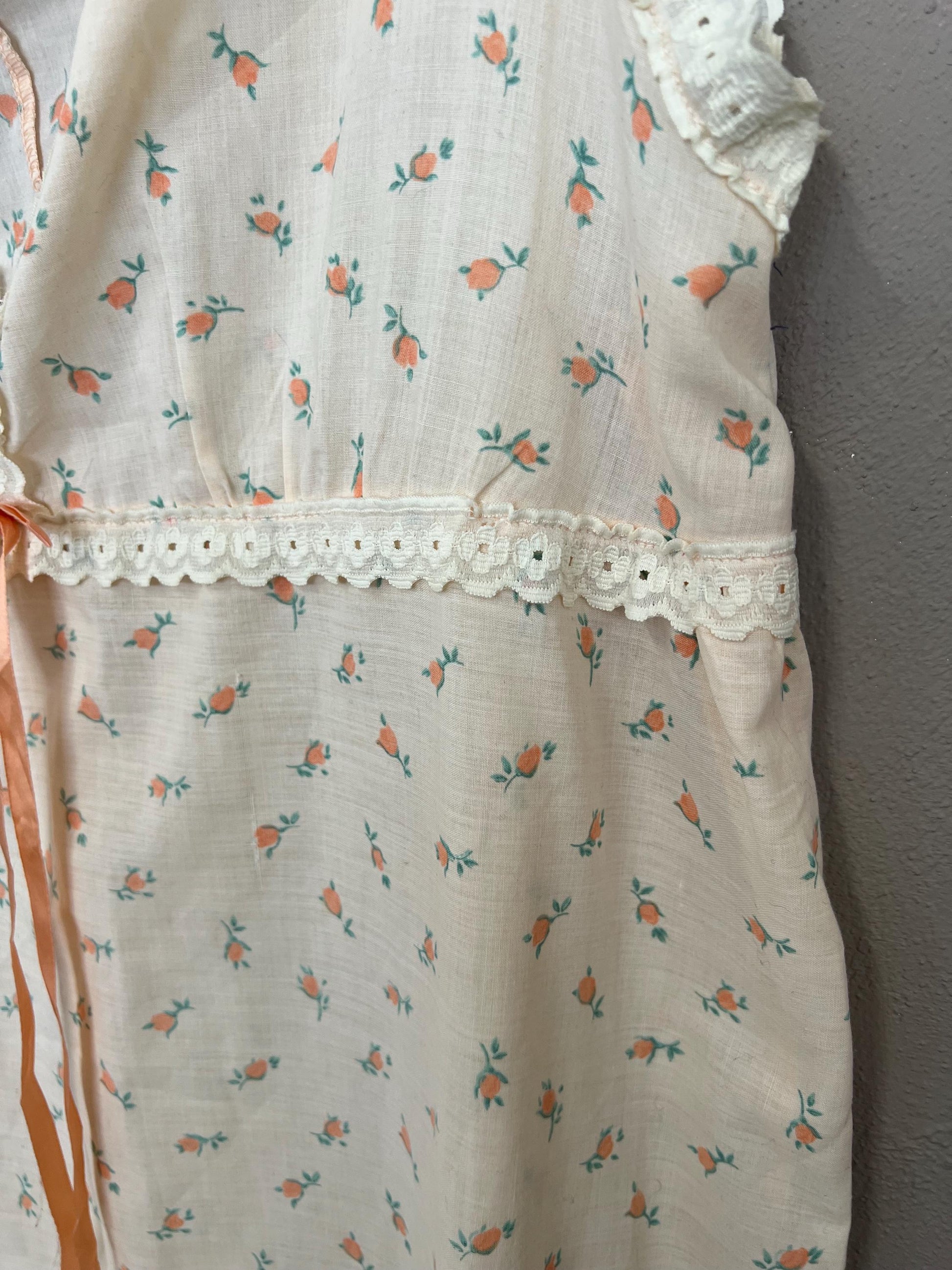 Floral Nightgown | Vintage 1970s | Maxi Length Night Dress | Cream Orange