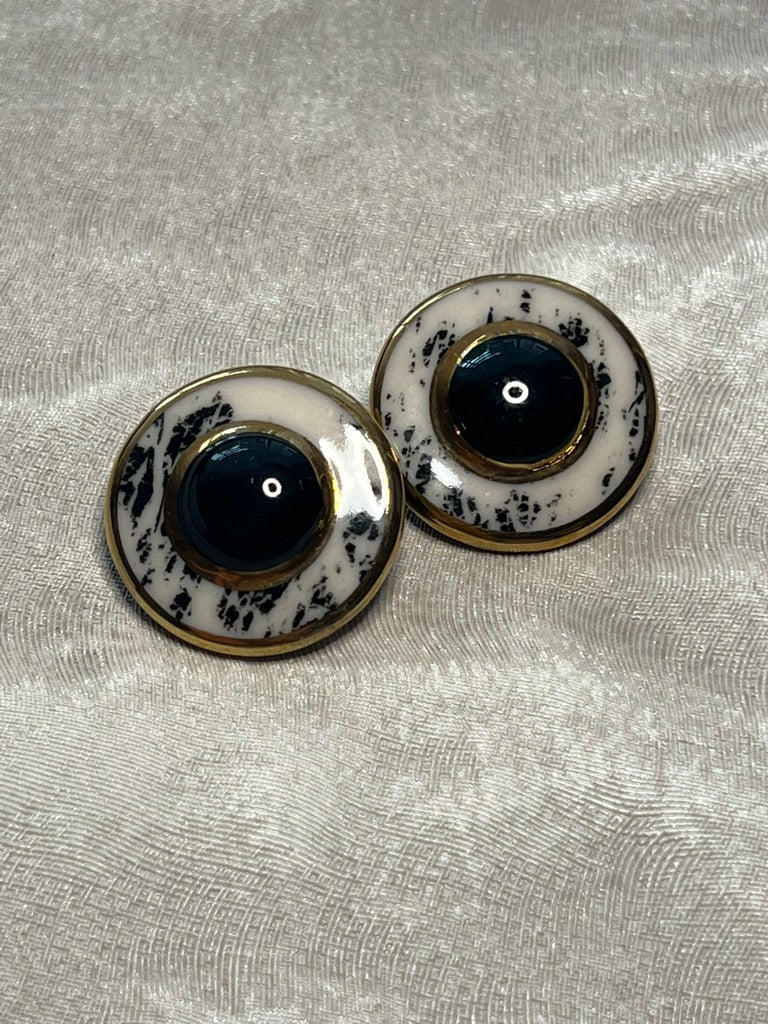 Vintage 80s Clip-On Earrings Round Minimalist Black and White Abstract Enamel