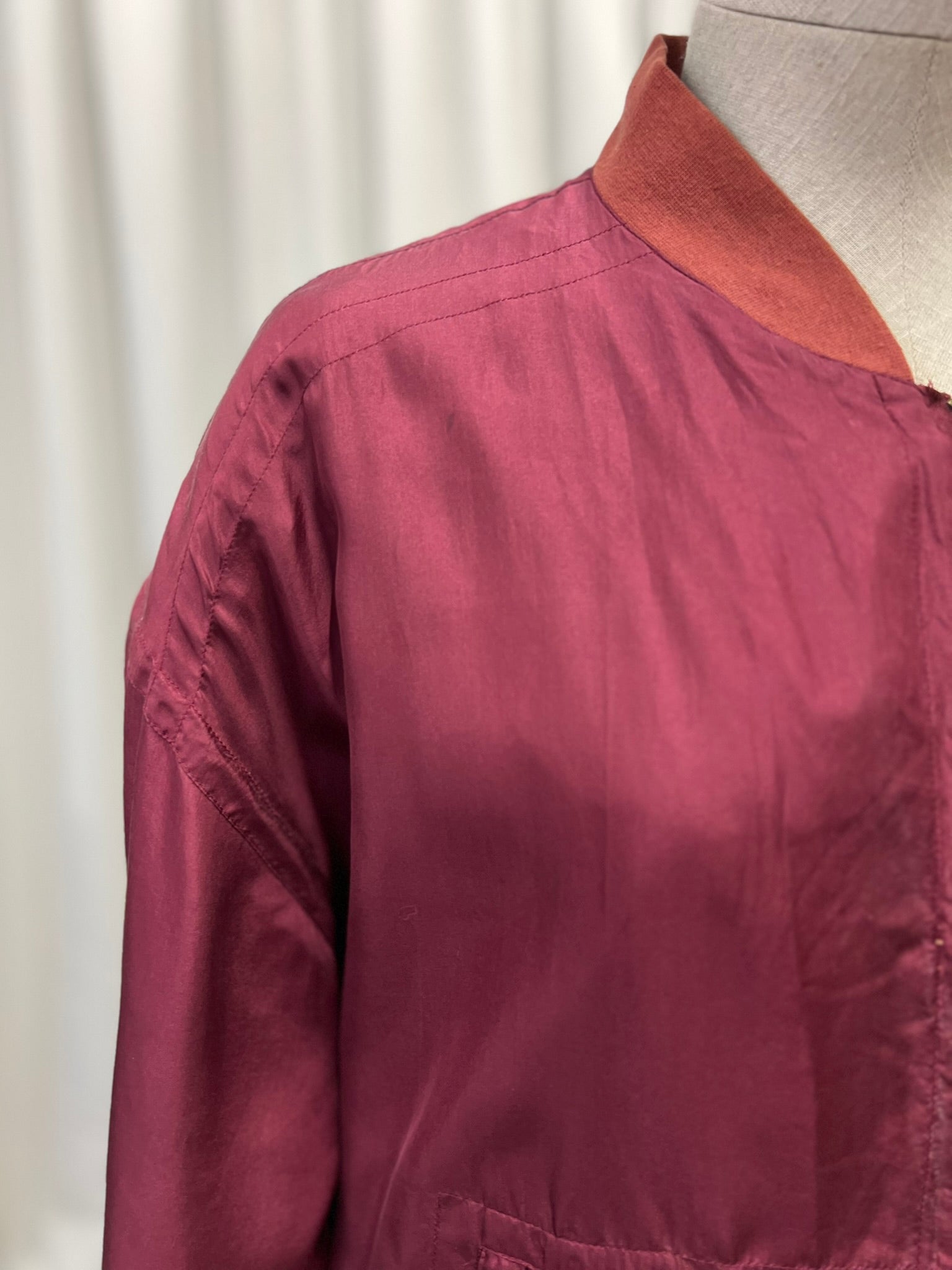 Vintage 1980s Maroon Pure Silk Bomber Jacket 100% Silk Vintage Burgundy Genuine Silk Lightweight Oversized Women's Jacket Size M