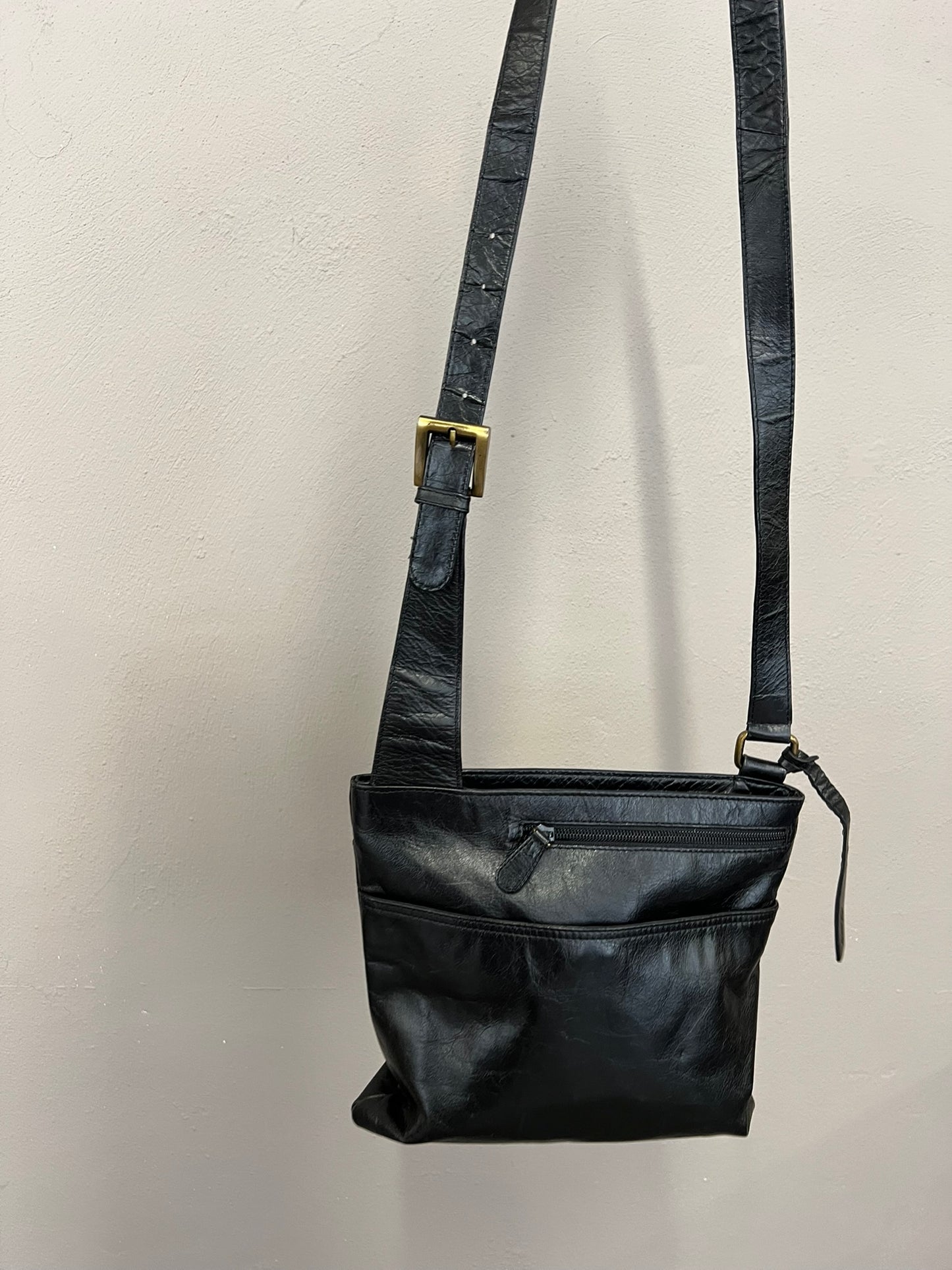 Vintage Black Faux Leather Crossbody Bag Adjustable Buckle Strap