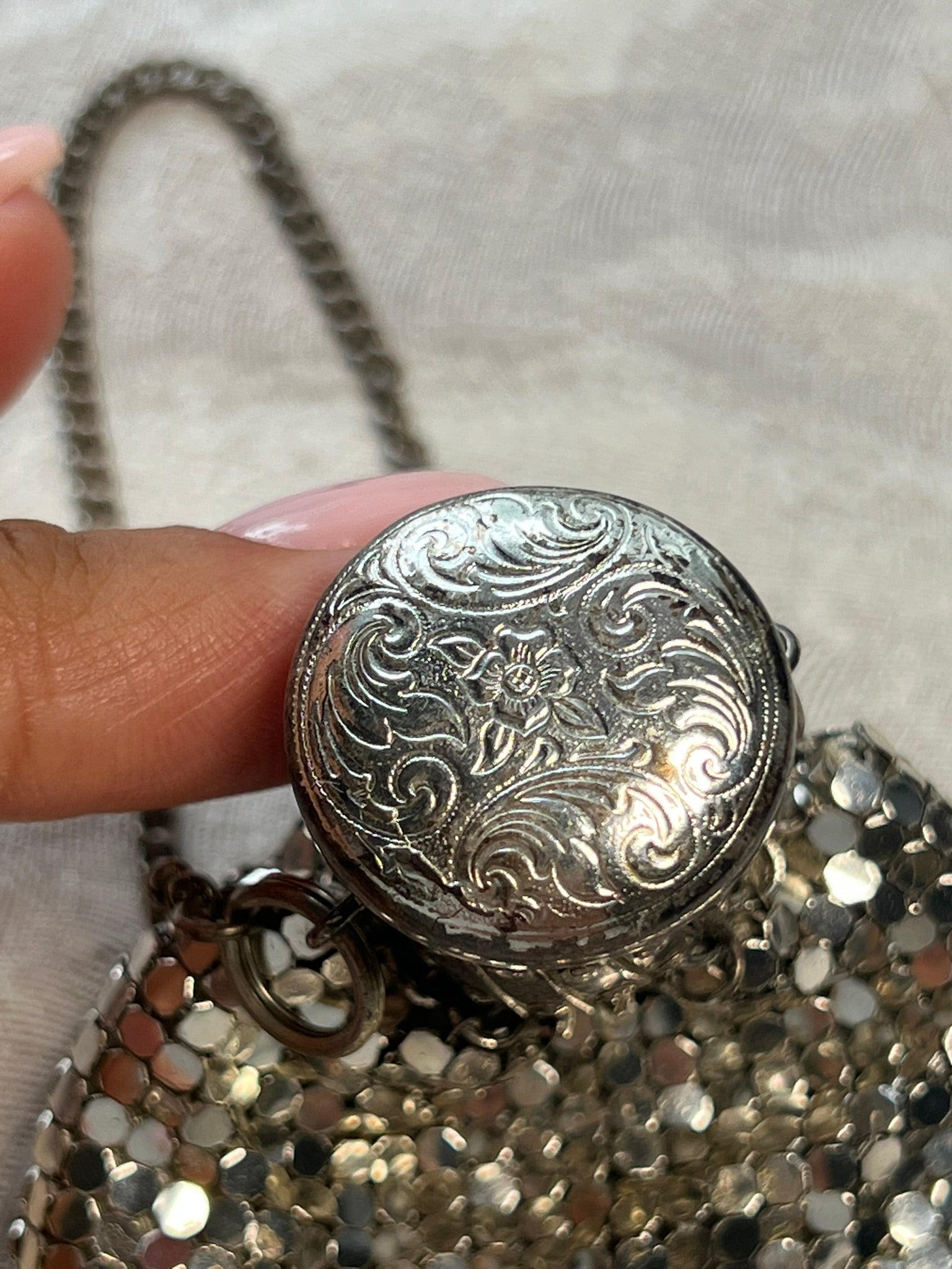 Antique 1900s Silver Mesh Coin Purse with Expanding Top and Floral Lid