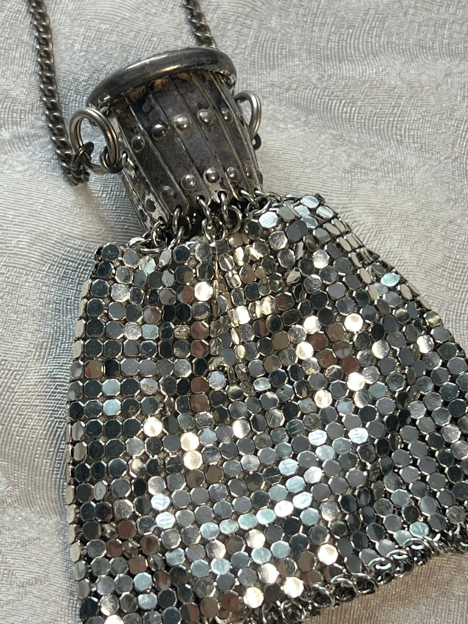 Antique 1900s Silver Mesh Coin Purse with Expanding Top and Floral Lid