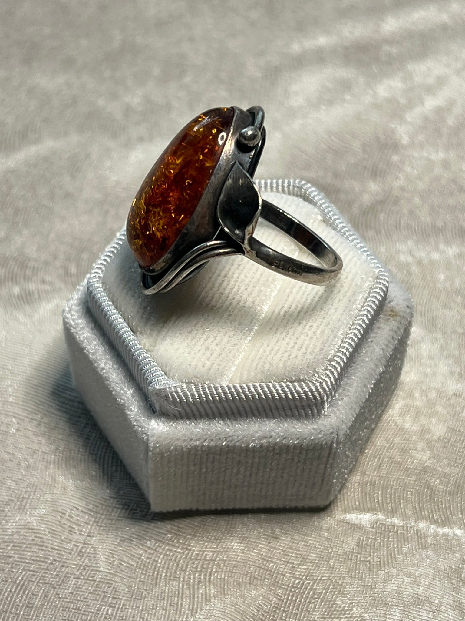 Vintage Bellarri Sterling Silver Amber Statement Ring Leaf Detail Size O
