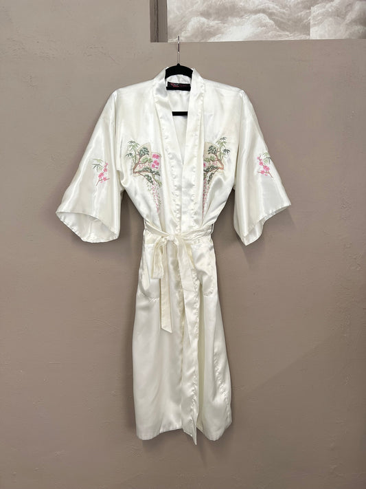 Vintage 80s Kimono Dressing Gown White Satin Embroidered Robe L